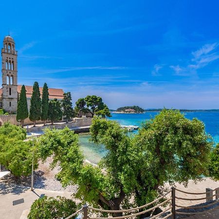 Beach Bay Hvar Hotel Хвар Екстер'єр фото