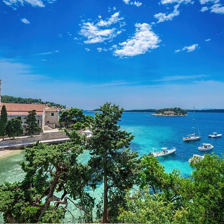 Beach Bay Hvar Hotel Хвар Екстер'єр фото