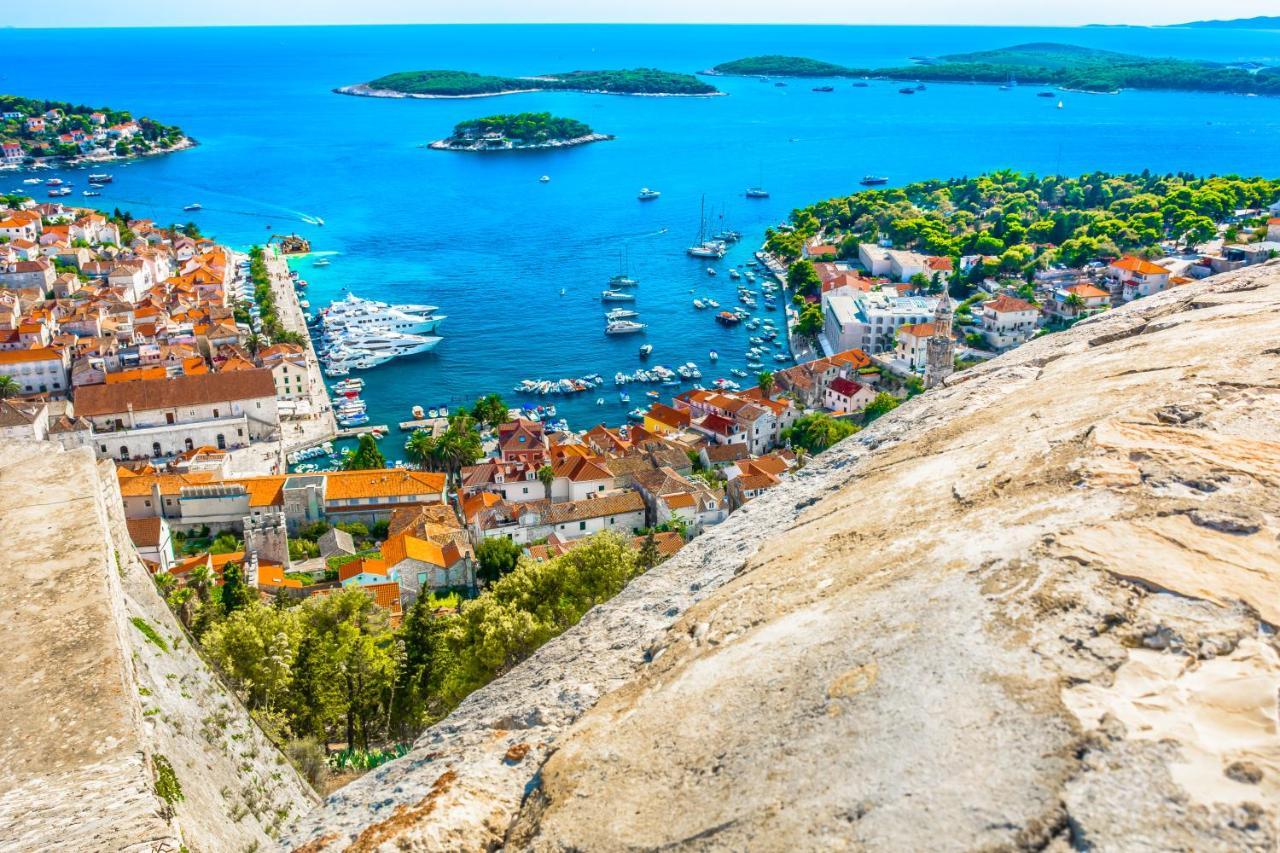 Beach Bay Hvar Hotel Хвар Екстер'єр фото