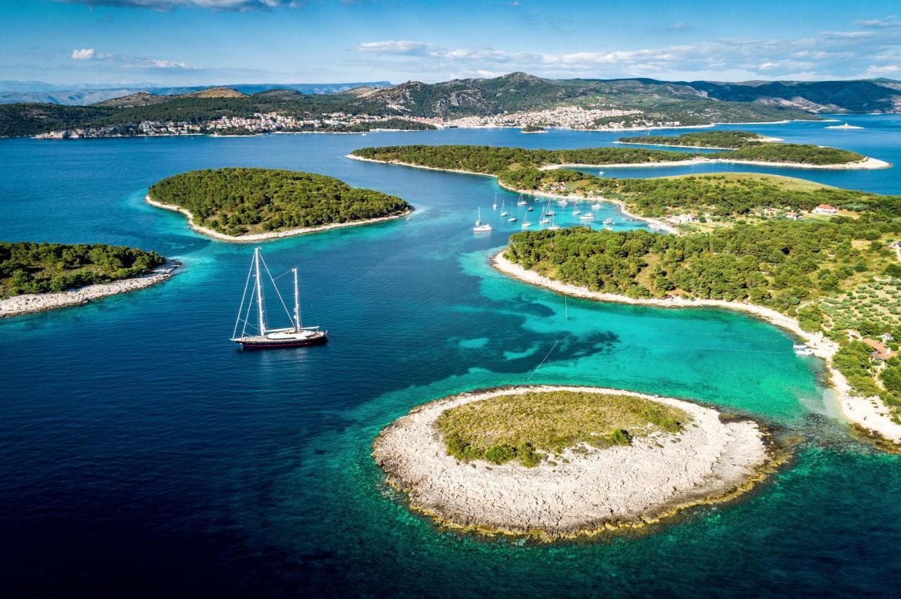 Beach Bay Hvar Hotel Хвар Екстер'єр фото