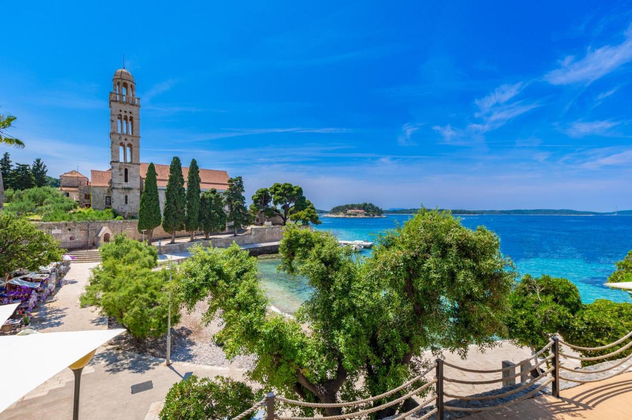 Beach Bay Hvar Hotel Хвар Екстер'єр фото