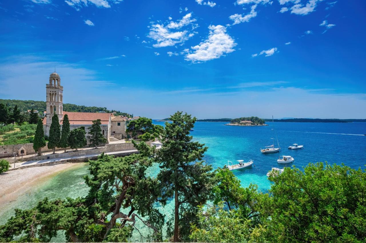 Beach Bay Hvar Hotel Хвар Екстер'єр фото